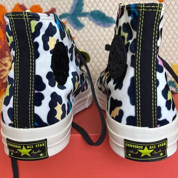 Converse 572369C
CHUCK TAYLOR ALL STAR 70 HI
EGRET/BLACK/LIME TWIST
WMNS snkrs - Picture 14 of 16